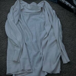 Wight long sleeve shall.